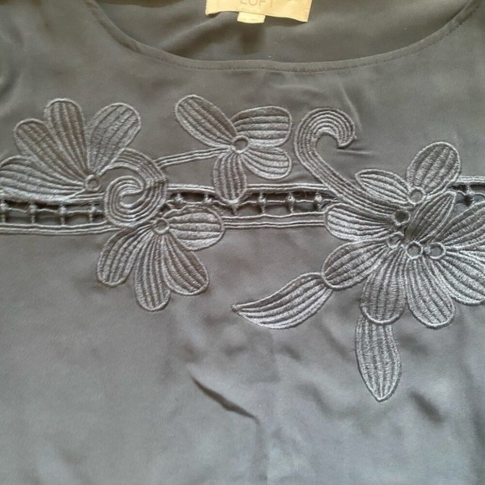 LOFT Blue Embroidered Blouse - Picture 3 of 7